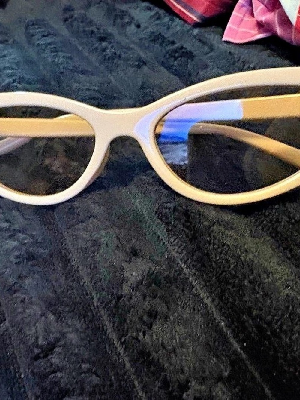 Cat-Eye Sunglasses in White Like New